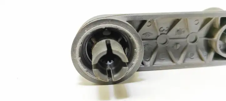 Renault Scenic I (1996 - 2003) 7700811387 Ручка стеклоподъемника — фото 3