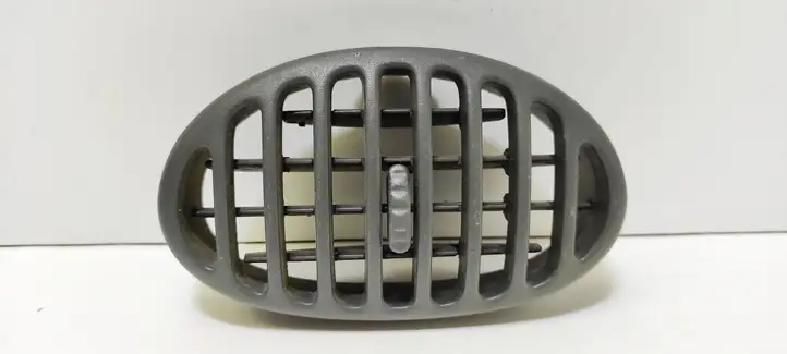 Renault Scenic I (1996 - 2003) 223453 Боковой воздушный дефлектор — фото 1