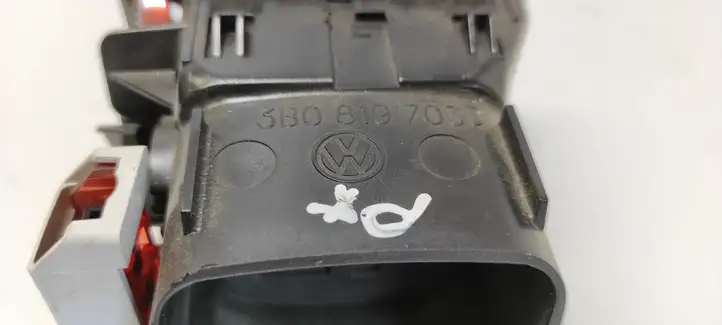 Volkswagen PASSAT B5.5 (2001 - 2005) 3B0819703D Боковой воздушный дефлектор — фото 7