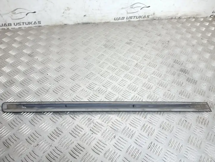 Audi A4 S4 B7 8E 8H (2004 - 2009) 8E0853963 Молдинги задней двери — фото 2