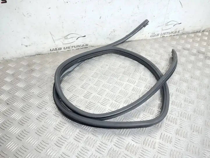 Nissan Qashqai (2006 - 2010) Уплотнитель кузова — фото 2