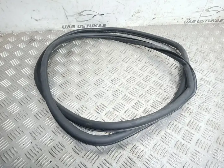 Porsche Cayenne (9PA) (2002 - 2010) 7L0867367A Уплотнитель кузова — фото 2