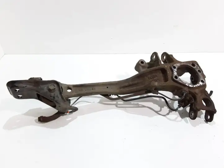 Subaru Legacy (2003 - 2009)   Задний поворотный кулак (ступица, цапфа)