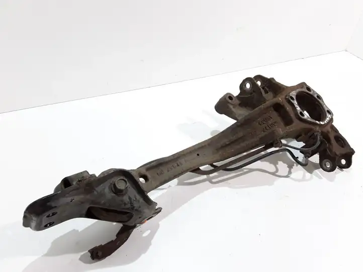 Subaru Legacy (2003 - 2009)   Задний поворотный кулак (ступица, цапфа)