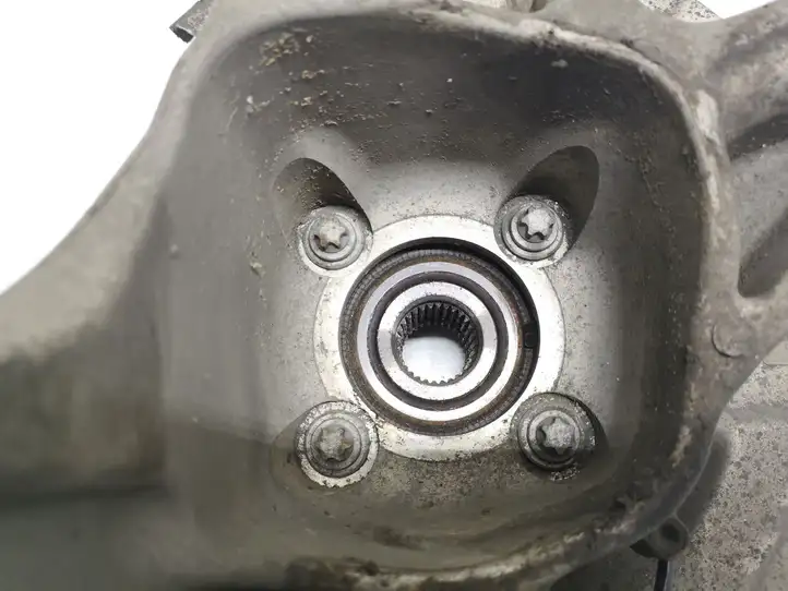 BMW 5 F10 F11 (2009 - 2016)  6796099 Ступица