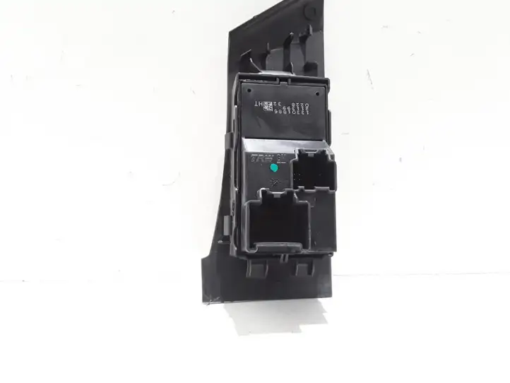 Opel Astra J (2009 - 2012) 13301886 Кнопка стеклоподъемников — фото 2