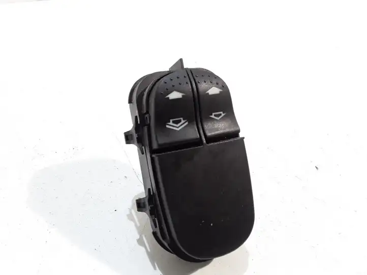 Ford Focus (1998 - 2004) YS4T14529 Кнопка стеклоподъемников — фото 1
