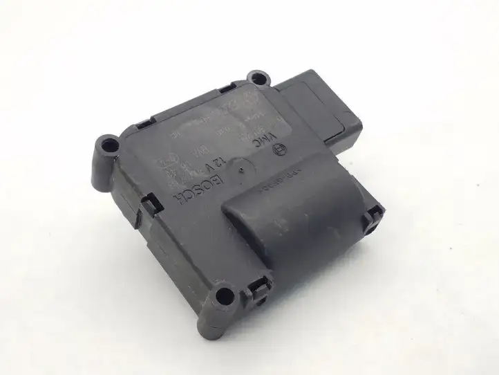 Audi Q7 4L (2005 - 2009) 4F0820511B Двигатель задвижки потока воздуха — фото 1