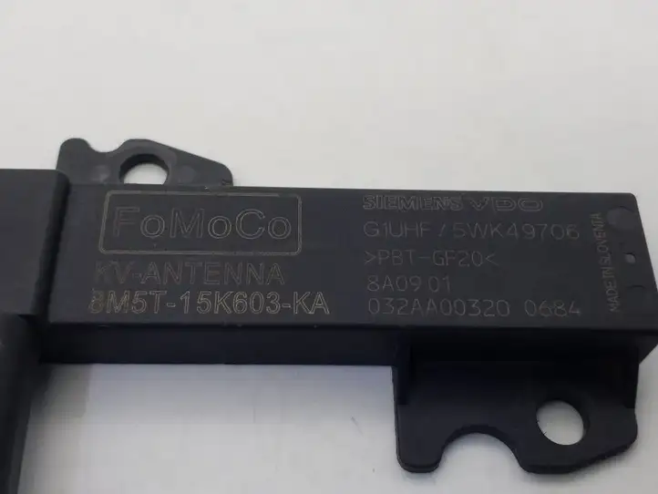 Ford Focus (2011 - 2015) 8M5T15K603KA Усилитель антенны — фото 3