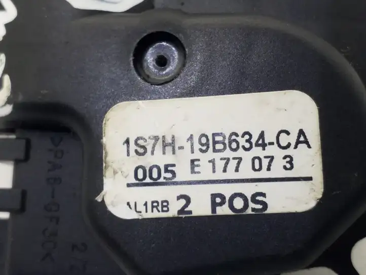 Ford Focus (2005 - 2008) 1S7H19B634CA Двигатель задвижки потока воздуха — фото 3