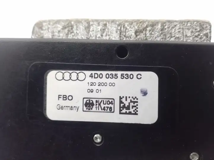 Audi A6 S6 C5 4B (2001 - 2004) 4D0035530C Усилитель антенны — фото 3