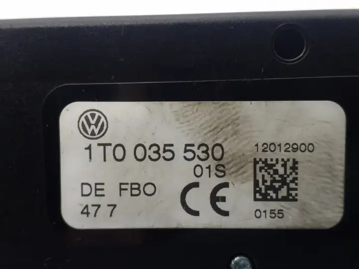 Volkswagen Touareg I (2002 - 2010) 1T0035530 Усилитель антенны — фото 2