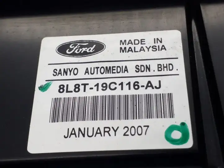 Ford Escape II (2007 - 2012) 8L8T19C116AJ Магнитола / мультимедийная система — фото 4