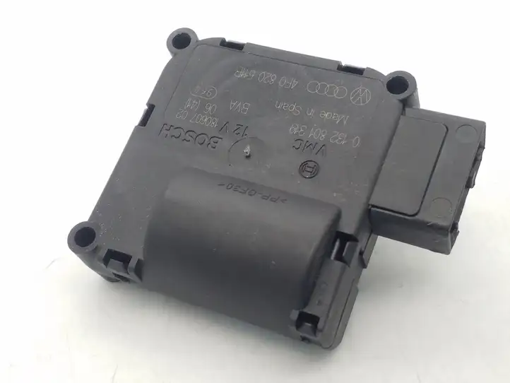 Audi Q7 4L (2005 - 2009) 4F0820511B Двигатель задвижки потока воздуха — фото 1