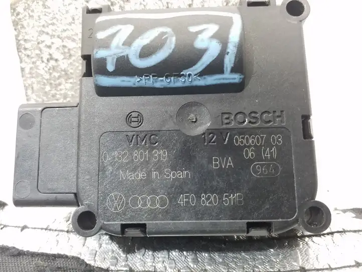 Audi Q7 4L (2005 - 2009) 4F0820511B Двигатель задвижки потока воздуха — фото 4