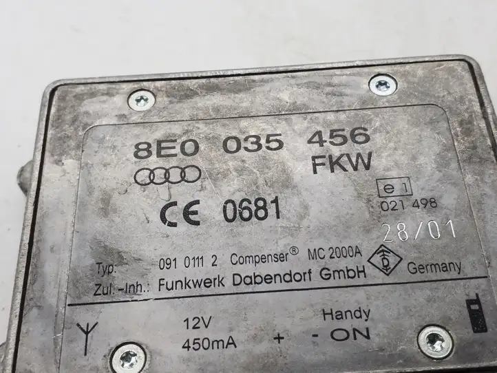 Audi A3/S3 8P (2004 - 2008) 8E0035456 Усилитель антенны — фото 3