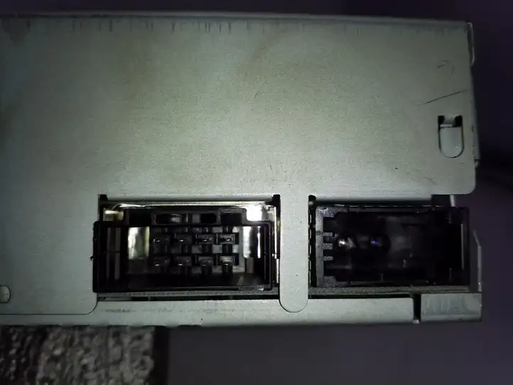 Audi Q7 (2005 - 2009)  4E0919887L Радио/ проигрыватель CD/DVD / навигация