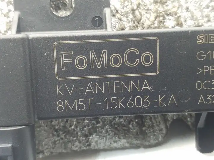 Ford Fiesta (2006 - 2008) 8M5T15K603KA Усилитель антенны — фото 4