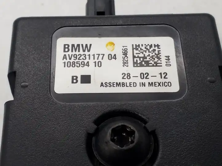 BMW 3 F30 F35 F31 (2012 - 2018) 9231177 Усилитель антенны — фото 3