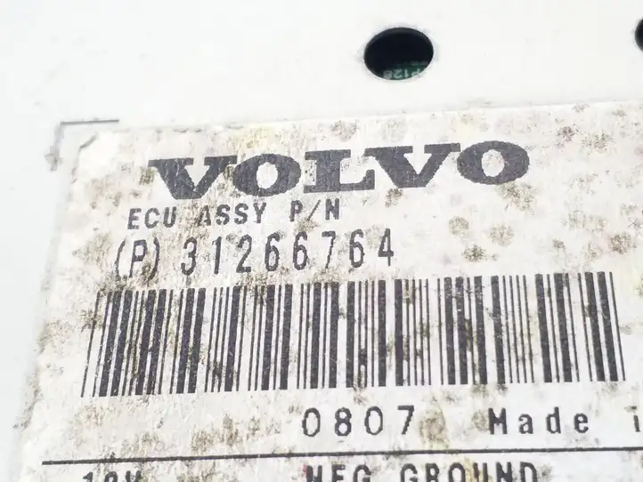 Volvo C30 (2007 - 2010) 31266764 Магнитола / мультимедийная система — фото 3