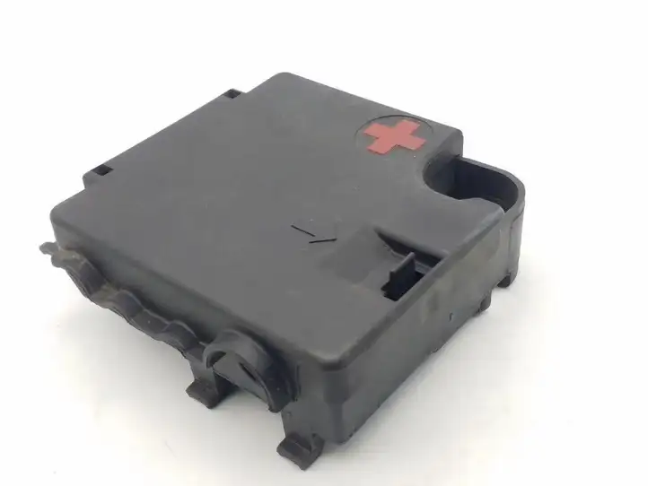 Audi Q5 SQ5 (2008 - 2012) 8K0937517 Клеммный узел плюсовых проводов — фото 1