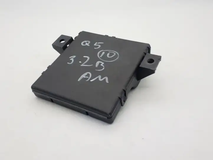 Audi Q5 (2008 - 2012)  8T0907468T Модуль управления gateway