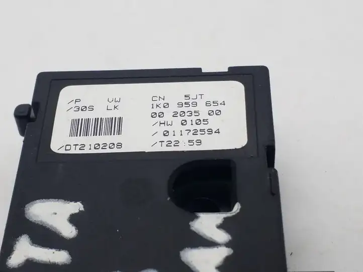 Volkswagen Touran I (2003 - 2010)  1K0959654 Датчик положения (угла) руля