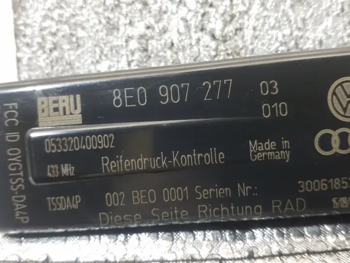 Audi A6 S6 C6 4F (2004 - 2008) 8E0907277 Датчик давления шин — фото 3