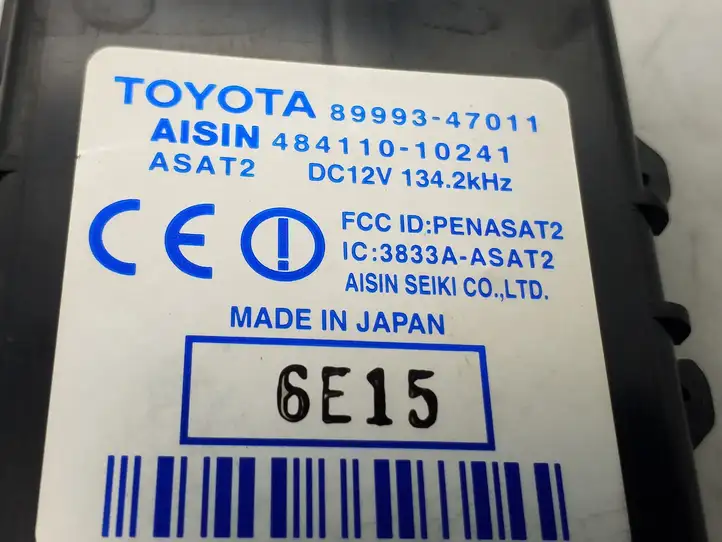 Toyota Prius (XW20) (2003 - 2009) 8999347011 Блок управления антеннами — фото 3