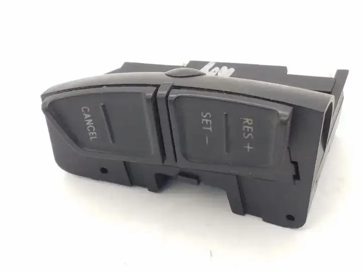 Volkswagen PASSAT B5.5 (2001 - 2005) 1J0959537D Кнопки на рулевом колесе — фото 1