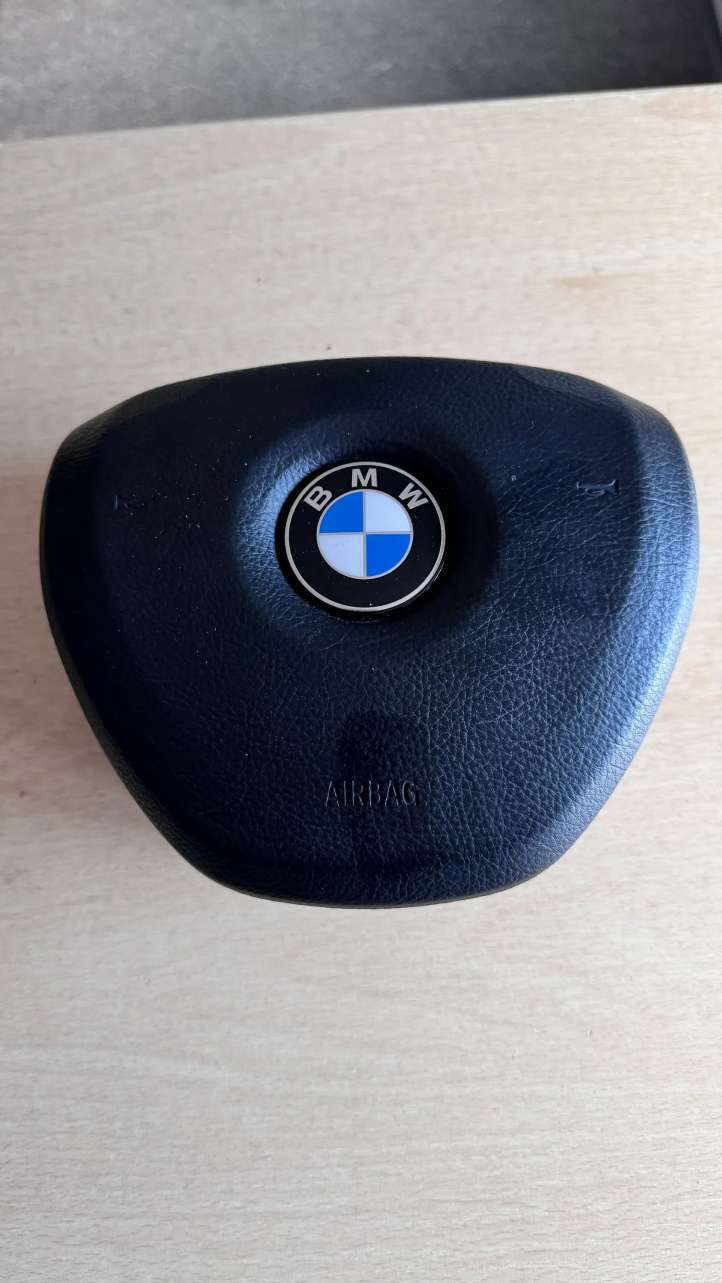 33678383901 BMW 5 GT F07 Vairo oro pagalvė