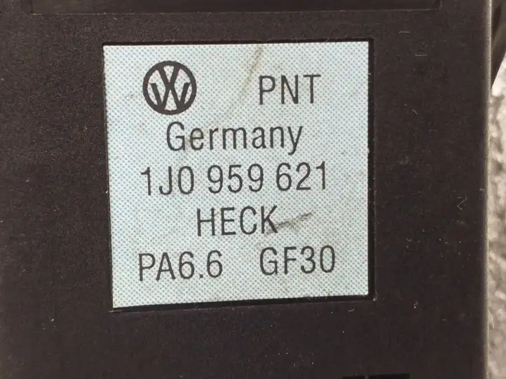 Volkswagen Golf IV (1998 - 2005) 1J0959621 Кнопка обогрева стекла — фото 3
