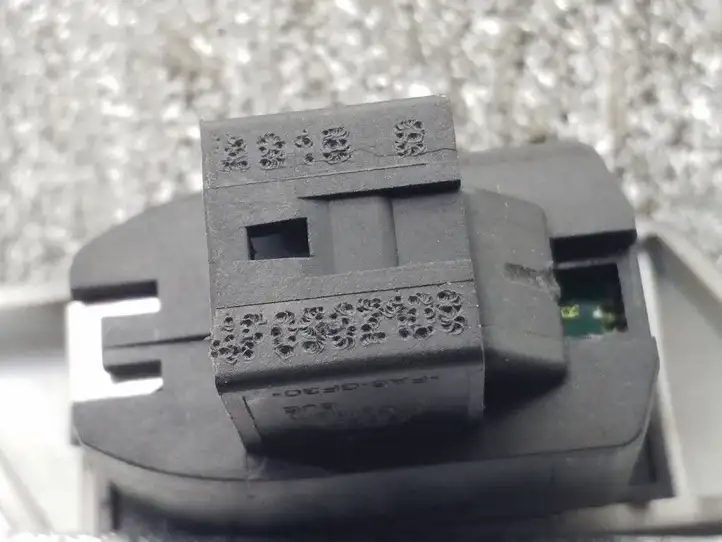 Audi A6 S6 C6 4F (2008 - 2011) 4F0962108 Кнопка закрытия крышки багажника — фото 3