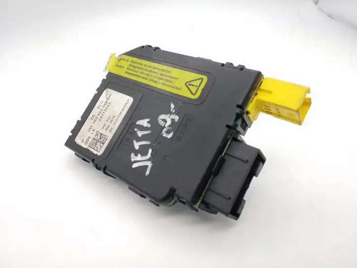 Volkswagen Jetta V (2005 - 2010)  1K0953549AH Блок управления усилителя руля