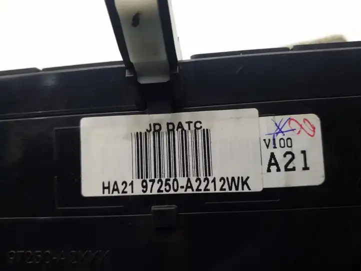 Kia Ceed (2012 - 2015) 97250A2212WK Блок управления климат-контролем — фото 2