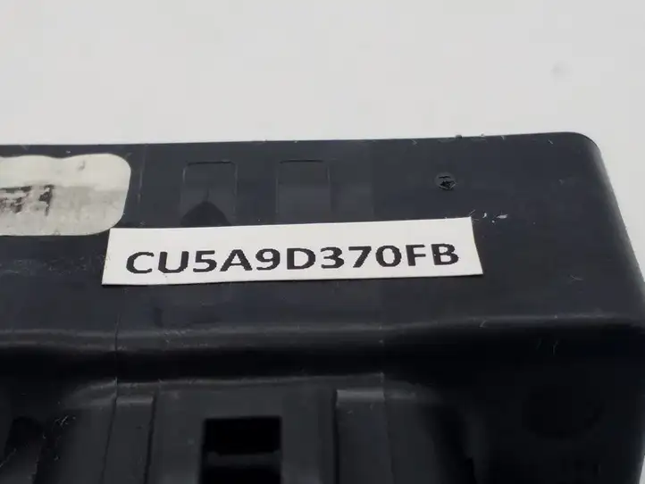 Ford Fusion II (2013 - ) CU5A9D370FB Блок управления топливным насосом — фото 4