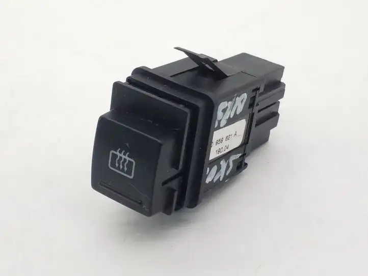 Skoda Octavia Mk1 (1U) (1996 - 2004) 3U0959621A Кнопка обогрева стекла — фото 1