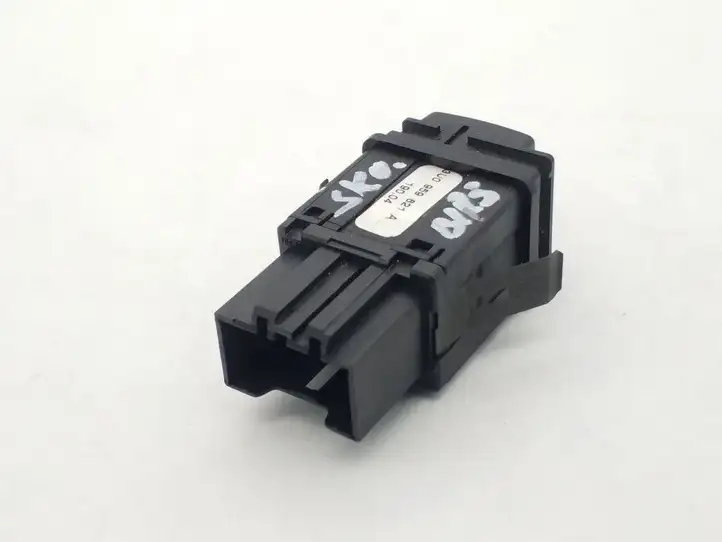 Skoda Octavia Mk1 (1U) (1996 - 2004) 3U0959621A Кнопка обогрева стекла — фото 2