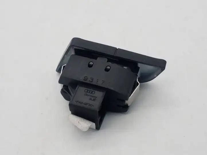Audi Q5 SQ5 (2008 - 2012) 8R0962107A Кнопка закрытия крышки багажника — фото 2