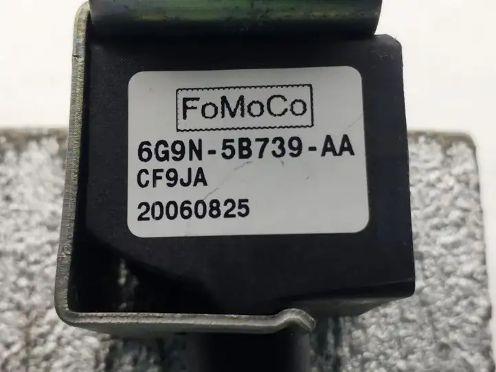 Volvo V70 (2007 - 2013) 6G9N5B739AA Датчик удара SRS — фото 3