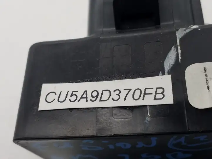 Ford Fusion II (2013 - ) CU5A9D370FB Блок управления топливным насосом — фото 3