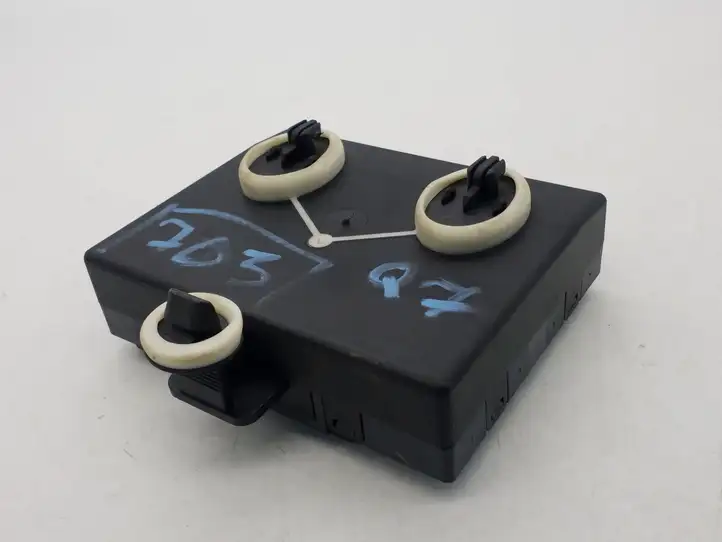 Audi Q7 (2005 - 2009)  4L0959795B Блок управления дверью