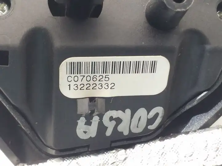 Opel Corsa D (2006 - 2010) 13222332 Кнопки на рулевом колесе — фото 3