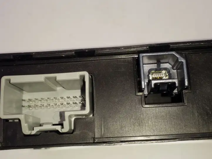 Opel Astra (2009 - 2012)  22739796 Модуль «Bluetooth»