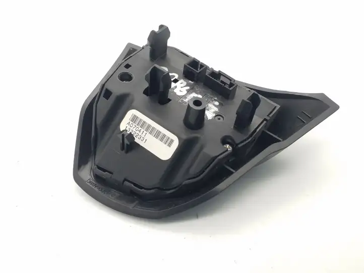 Opel Corsa D (2006 - 2010) 13222331 Кнопки на рулевом колесе — фото 2