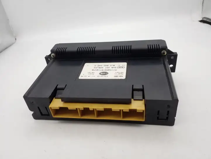 Audi A4 (1999 - 2001)  8L0820043D Блок управления кондиционера воздуха / климата/ печки (в салоне)