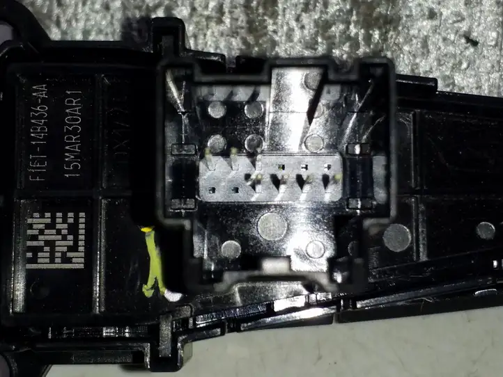 Ford Focus (2011 - 2015) F1ET14B436AA Кнопки на рулевом колесе — фото 4