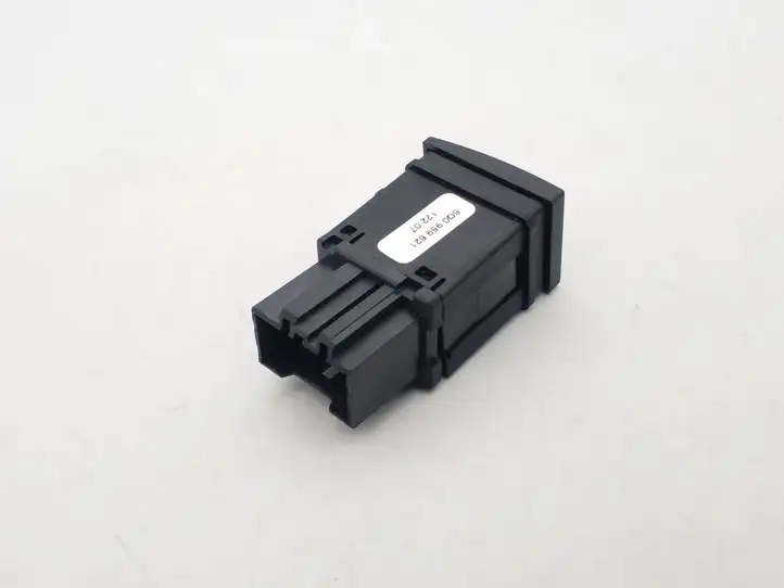 Volkswagen Polo (2001 - 2005) 6Q0959621 Кнопка обогрева стекла — фото 2