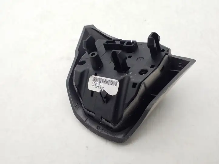 Opel Corsa D (2006 - 2010) 13222330 Кнопки на рулевом колесе — фото 2