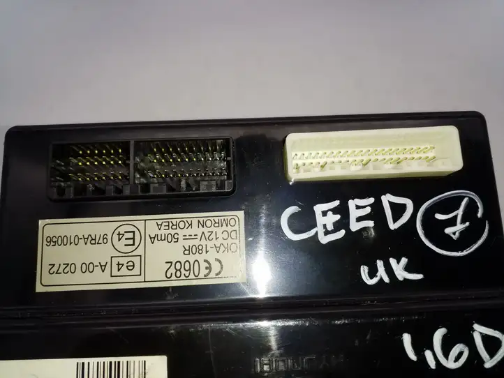 Kia Ceed (2006 - 2010) 954001H080 Модуль комфорта — фото 4
